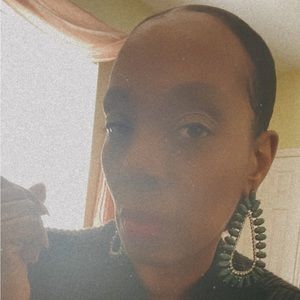 Meet your Posher, Laneka